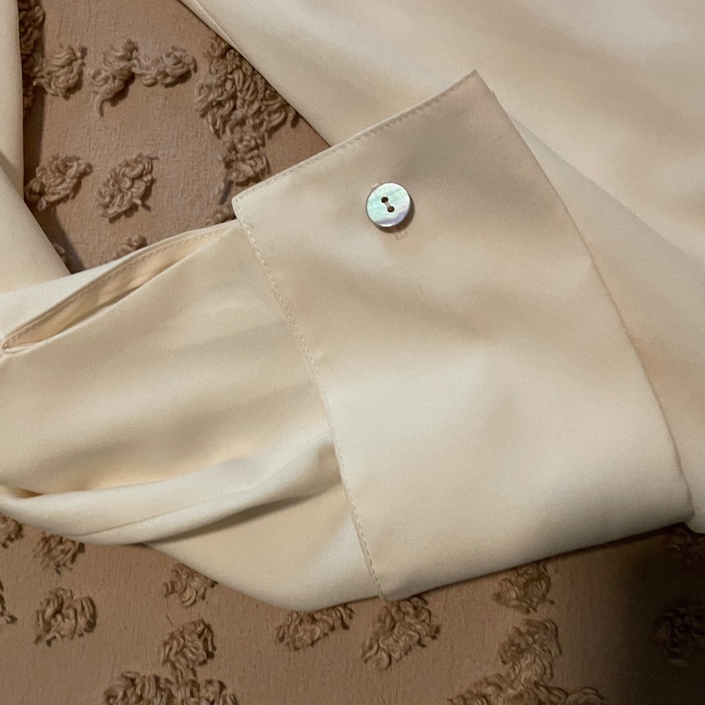 Casual Corner Annex Silk Blouse NWT - Picture 5 of 12